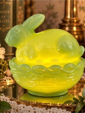 Mosser Jadeite Green Glass Bunny on Nest Fairy Lamp Rabbit